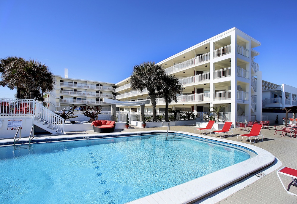 Chateau Mar Beach Resort 2/47