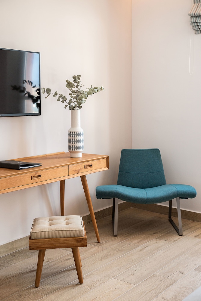 Avra Venetian Harbour Apartments 26/50