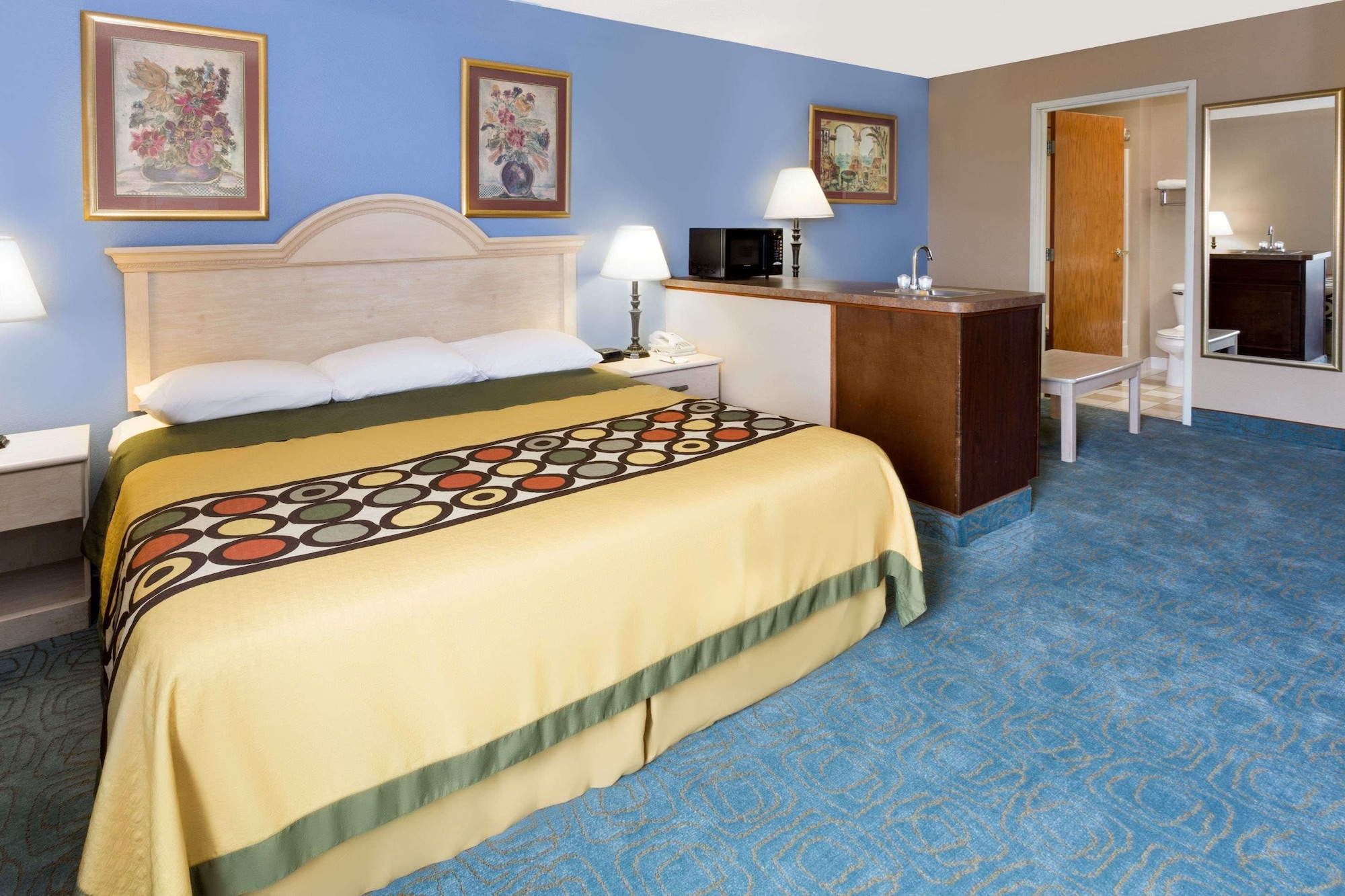 Studio, Suite, King Bed
