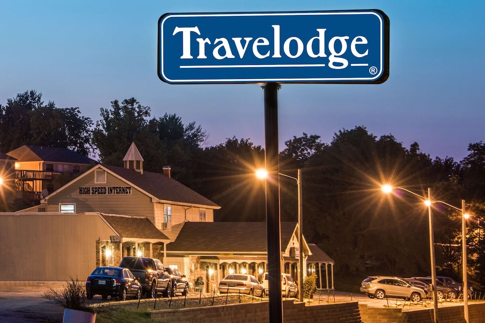 Travelodge By Wyndham Airport Platte City 2/34