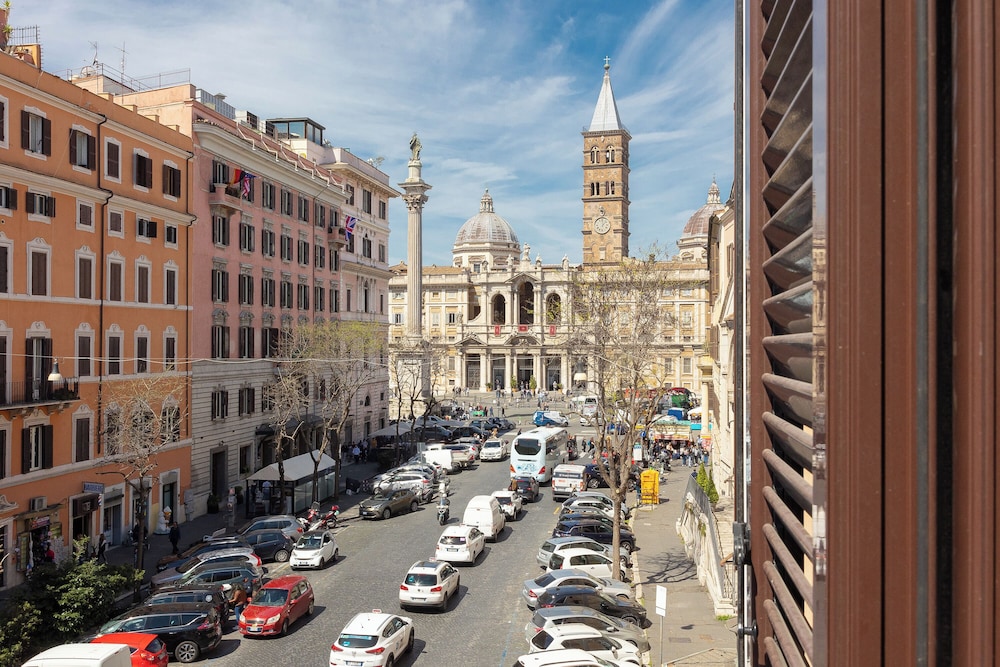 Rome To Stay 42/50