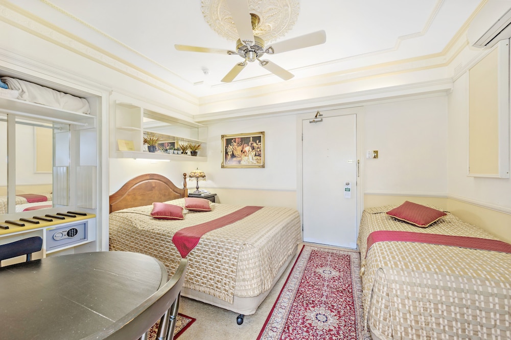 The Charrington Boutique Hotel 31/58