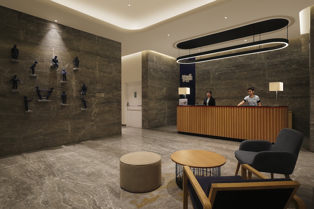 Holiday Inn Express Hyderabad Hitec City 6/76