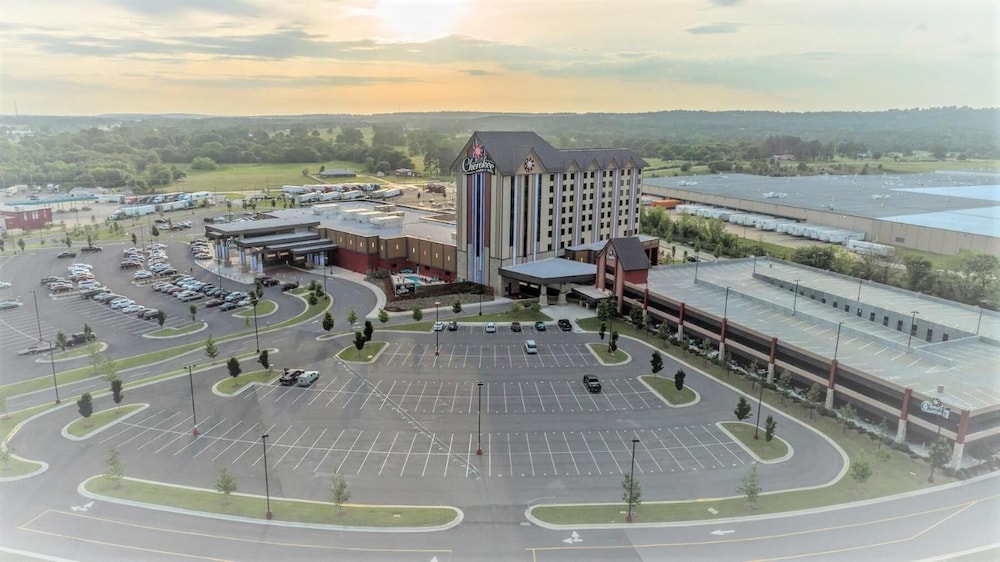 Cherokee Casino & Hotel Roland 66/71