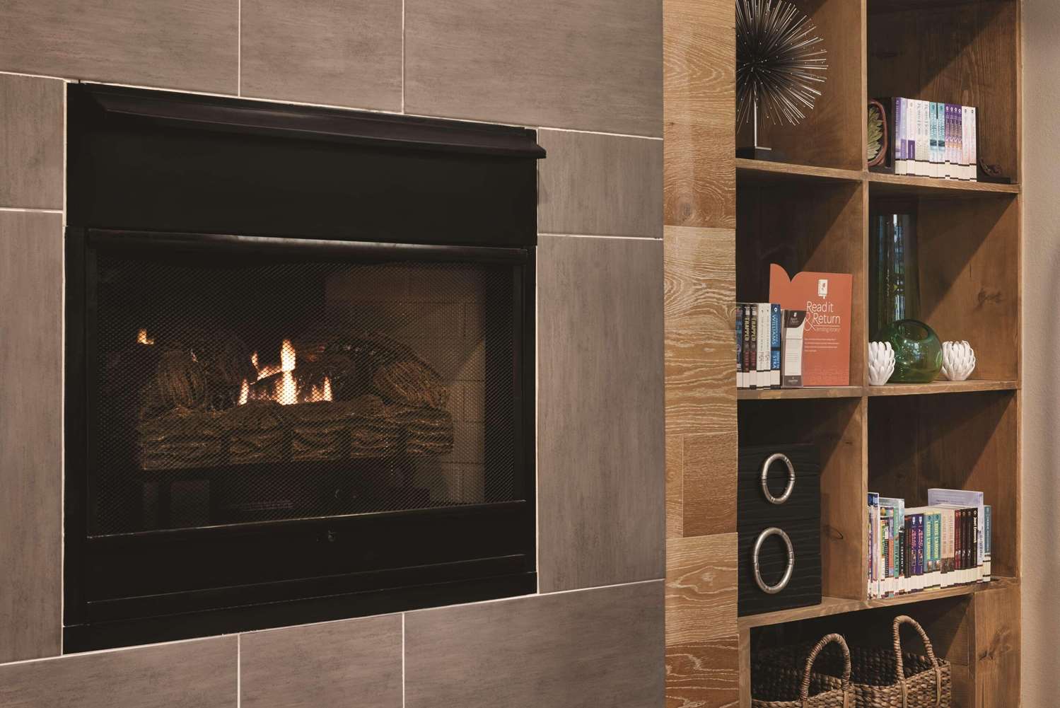 Country Inn & Suites By Radisson Indianapolis South IN 12/32