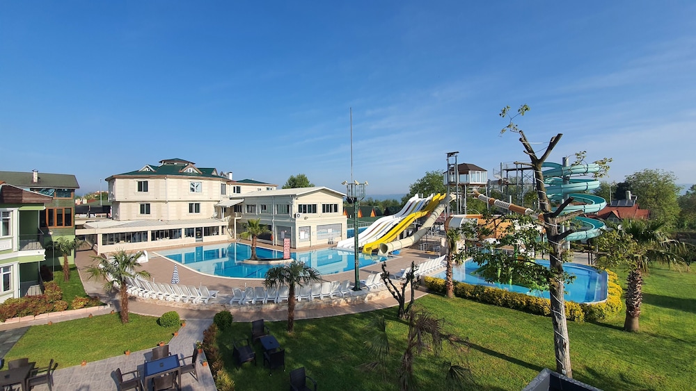 SAPANCA AQUA HOTEL 3/75