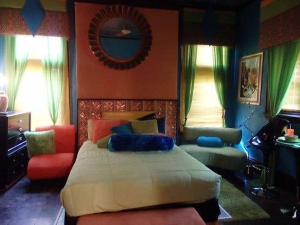 Central West end Bed and Breakfast 7/37