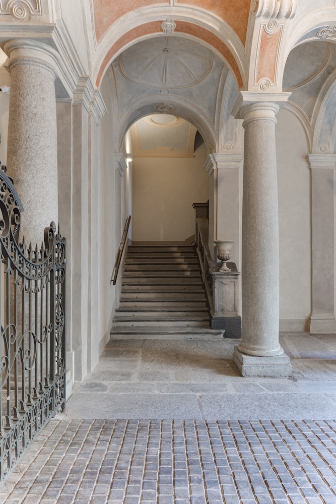 Palazzo Del Carretto Art Apartments 33/72