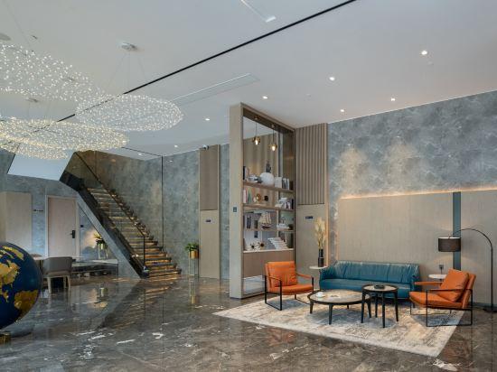 Kyriad Marvelous Hotel 23/25