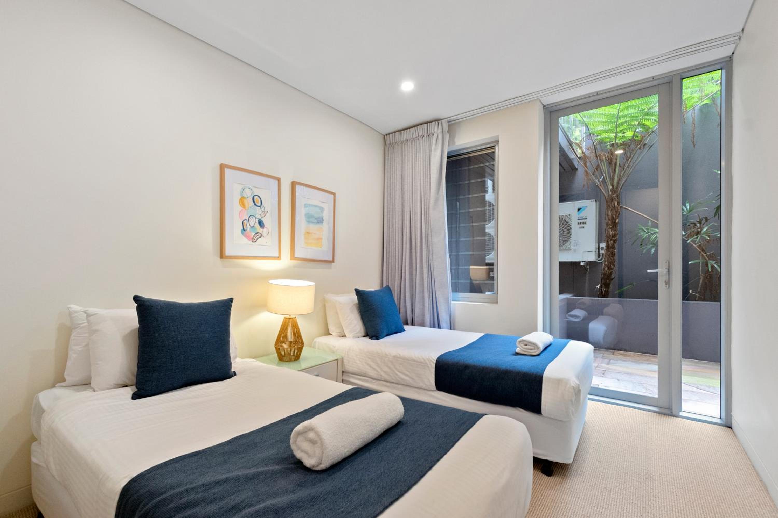 3 Bedrooms, Apartment, Two Story