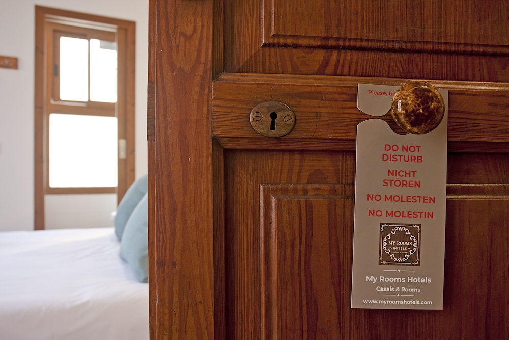 CASAL DE PETRA ROOMS & POOL 24/50