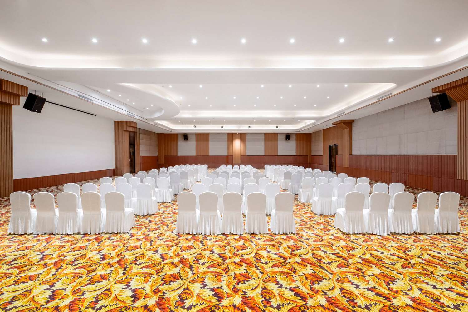 Wyndham Grand Hotel Qingdao 40/50