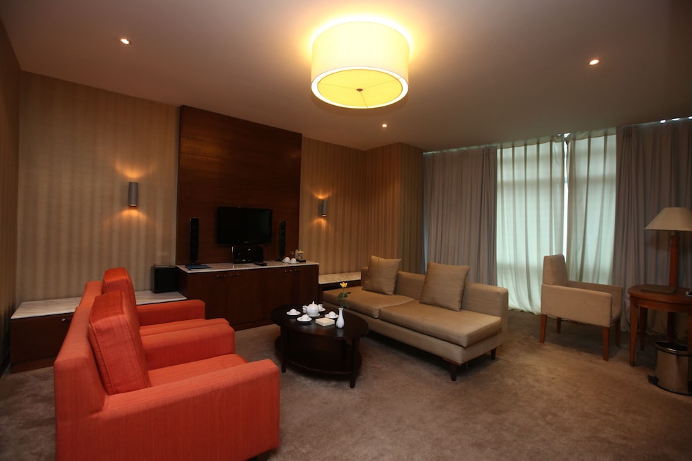 Petro Hotel 34/53