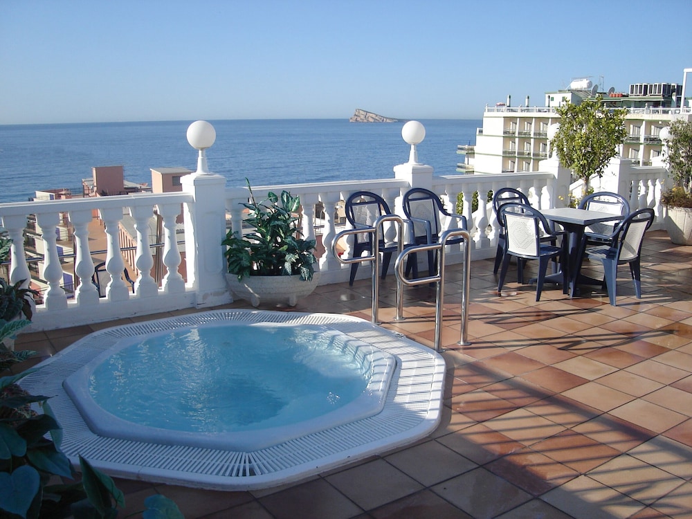 Hotel Avenida 33/41