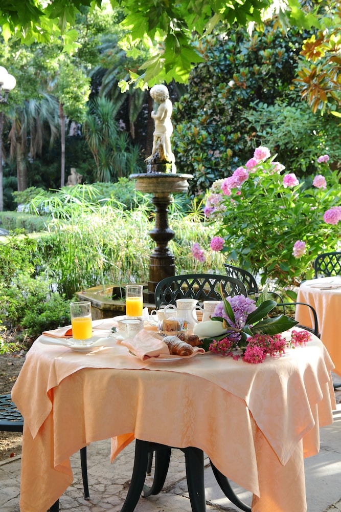 Grand Hotel Villa Balbi 29/42