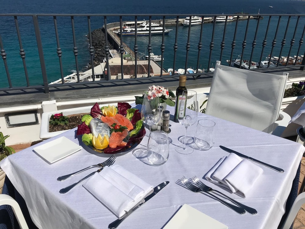 Relais Maresca Luxury Small Hotel 52/71