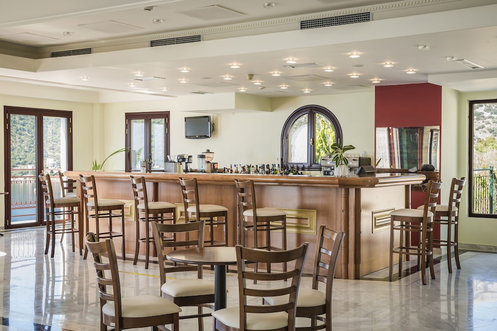 Kefalonia Bay Palace by GHH 35/50
