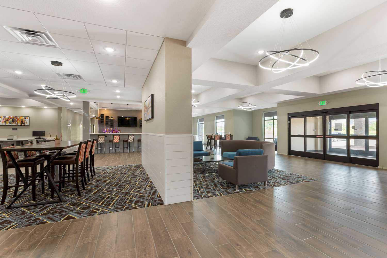 La Quinta Inn & Suites by Wyndham Coralville Iowa City 44/47