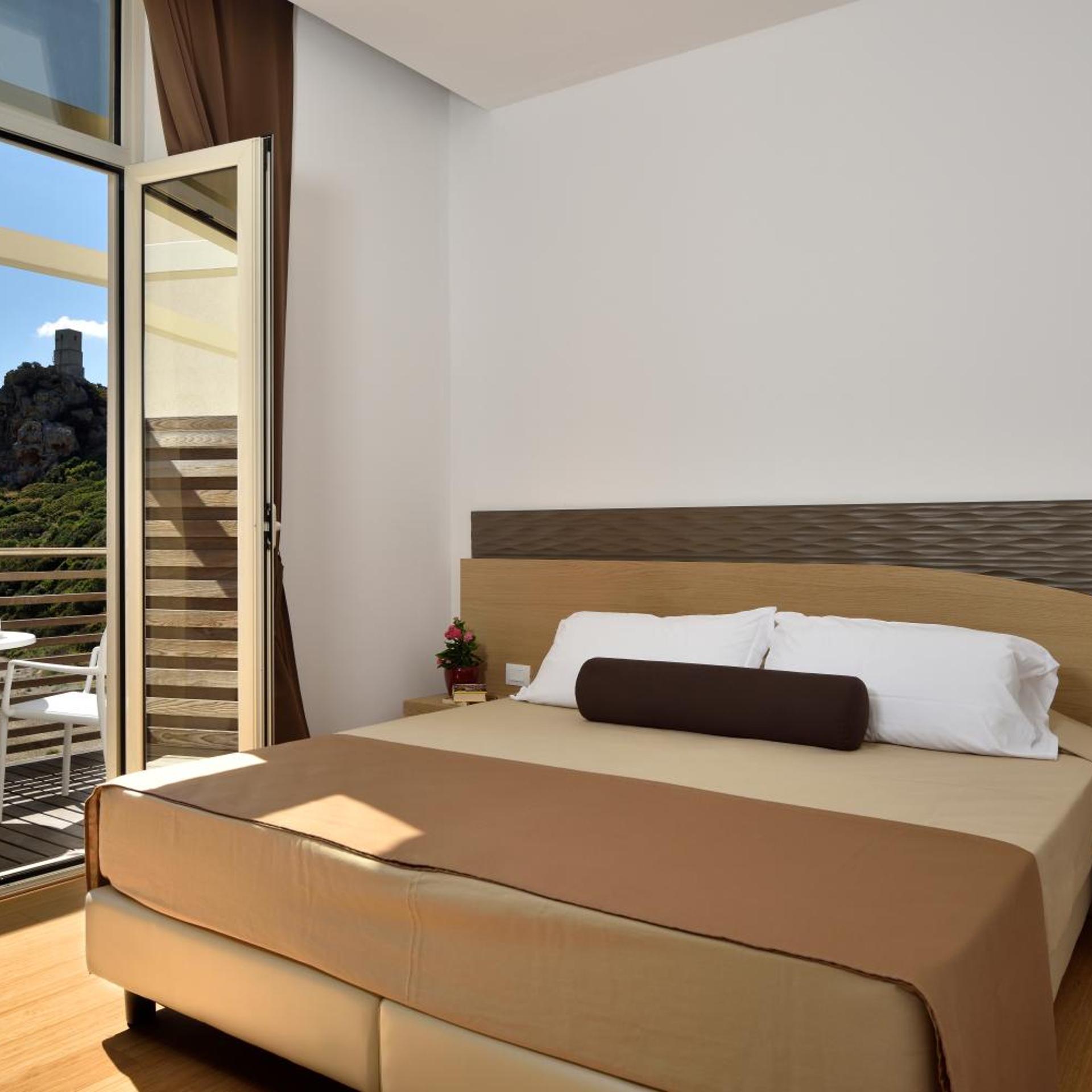 SUPERIOR, DOUBLE OR TWIN BED, SEA VIEW