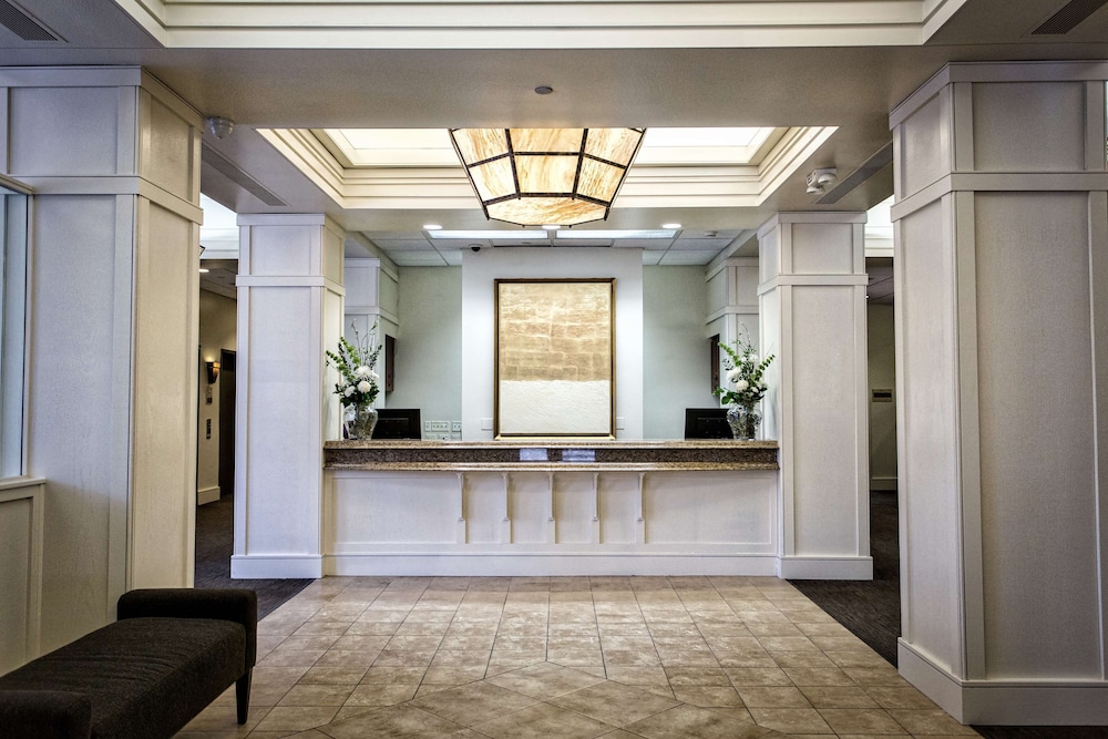 Lobby at CopperLeaf Boutique Hotel Spa, BW Premier Collection, APPLETON - WI