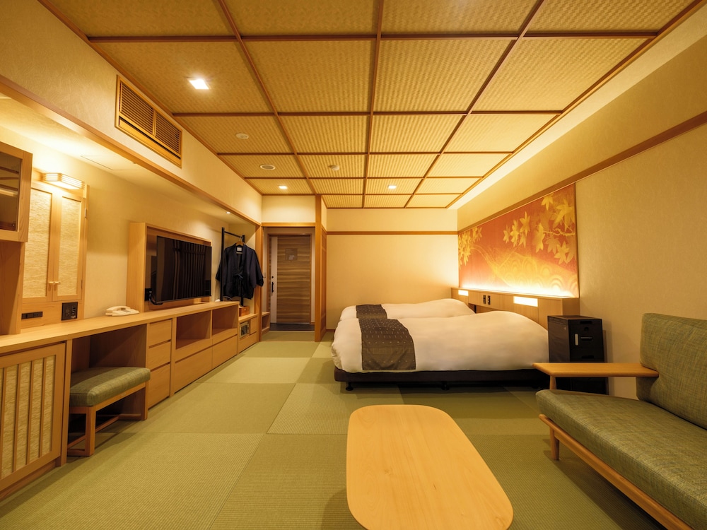 Western, Twin Beds, Outdoor Bath
