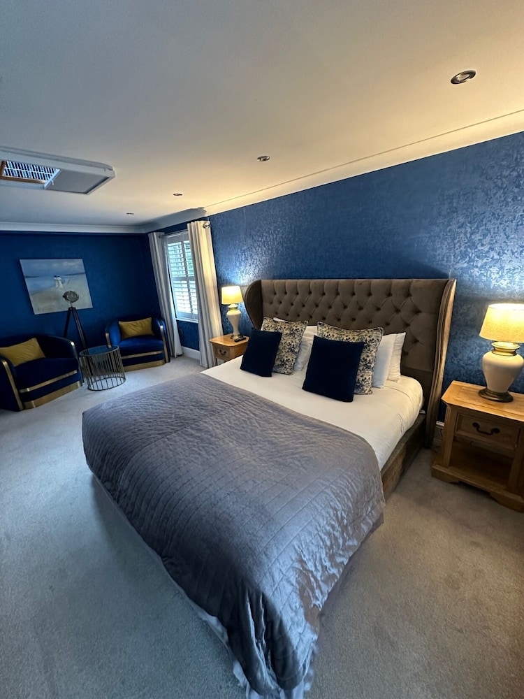 Derby Manor 14/50