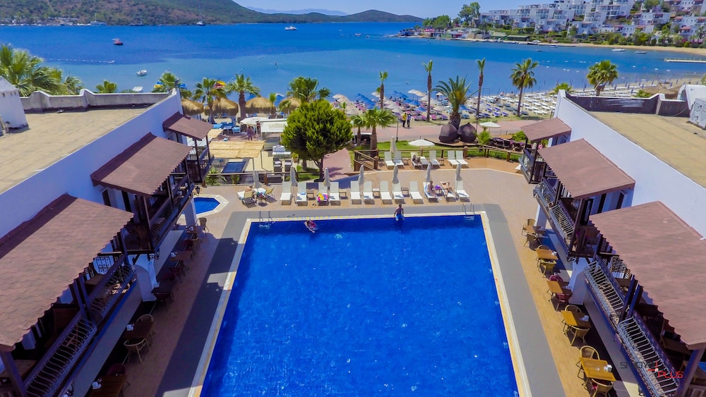 Costa Bitezhan Hotel 16/73