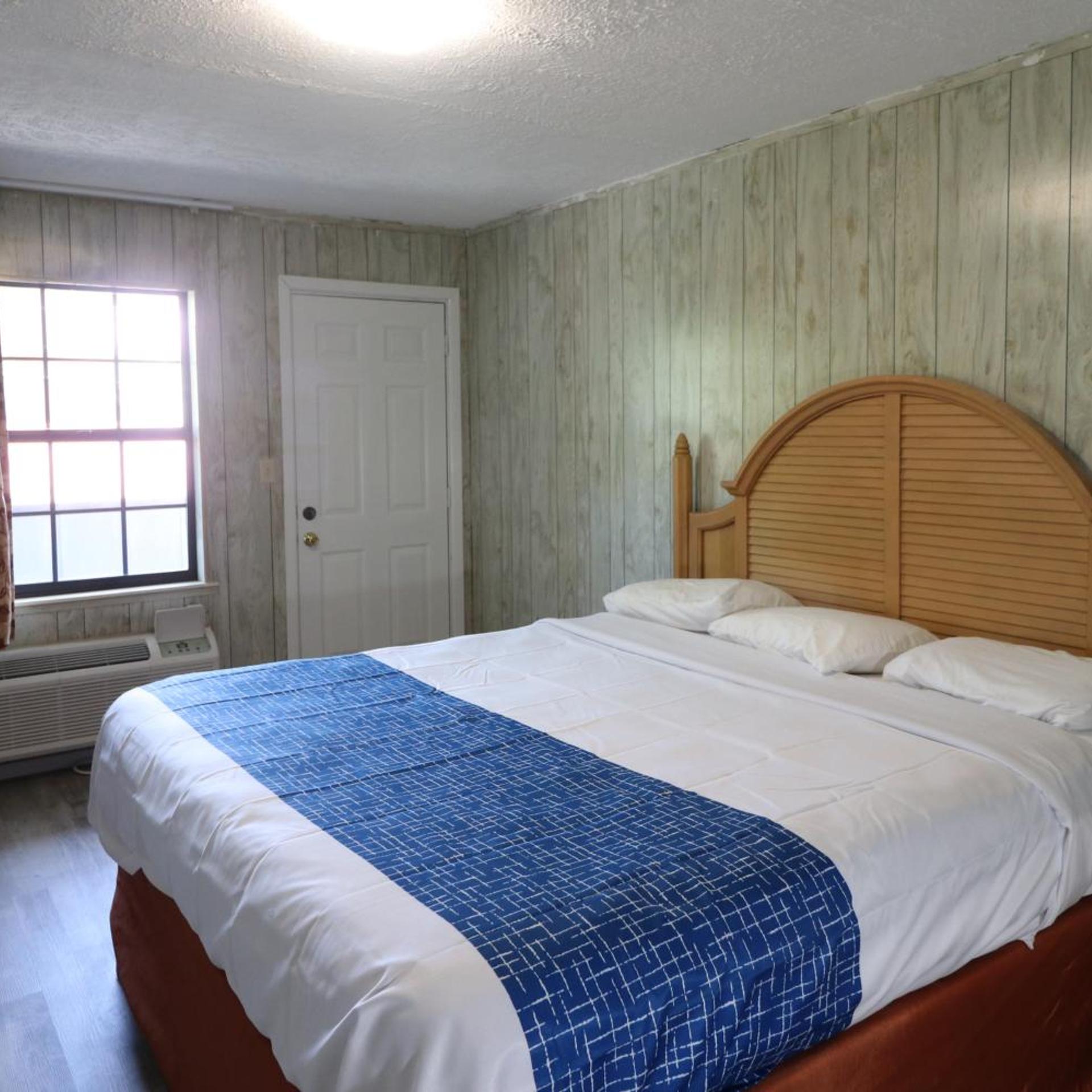 Bales Motel 10/26