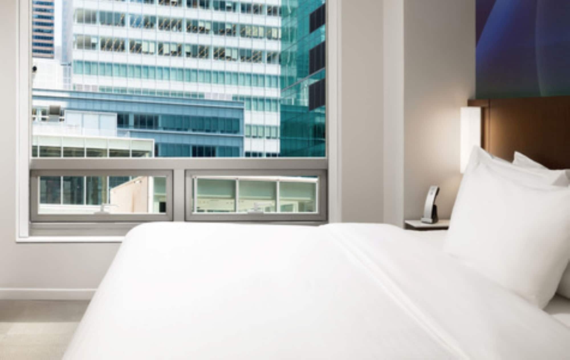 Metro, King Bed, Accessible