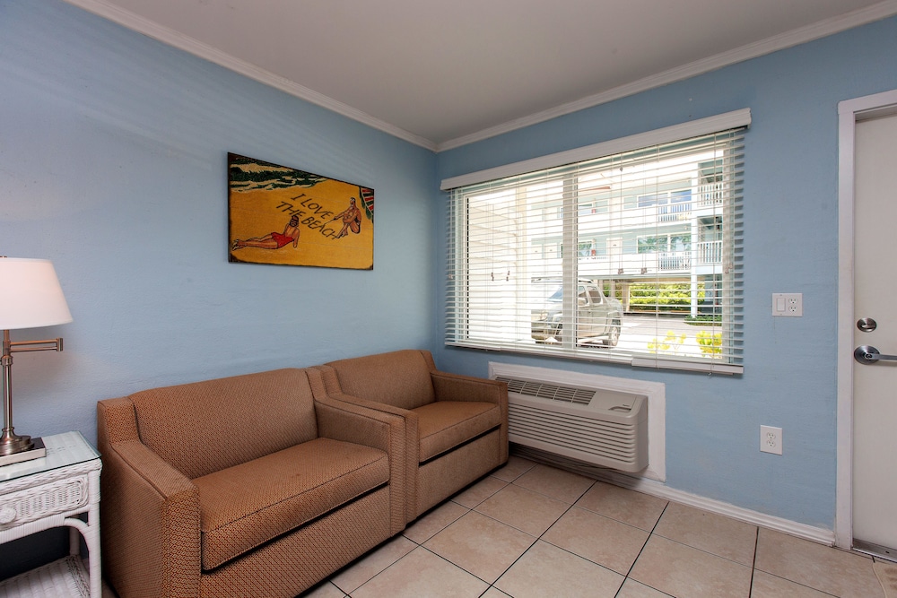 Silver Surf Gulf Beach Resort 26/34