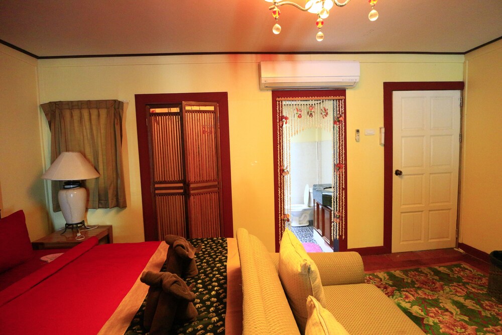 White Sand Beach Resort 46/74