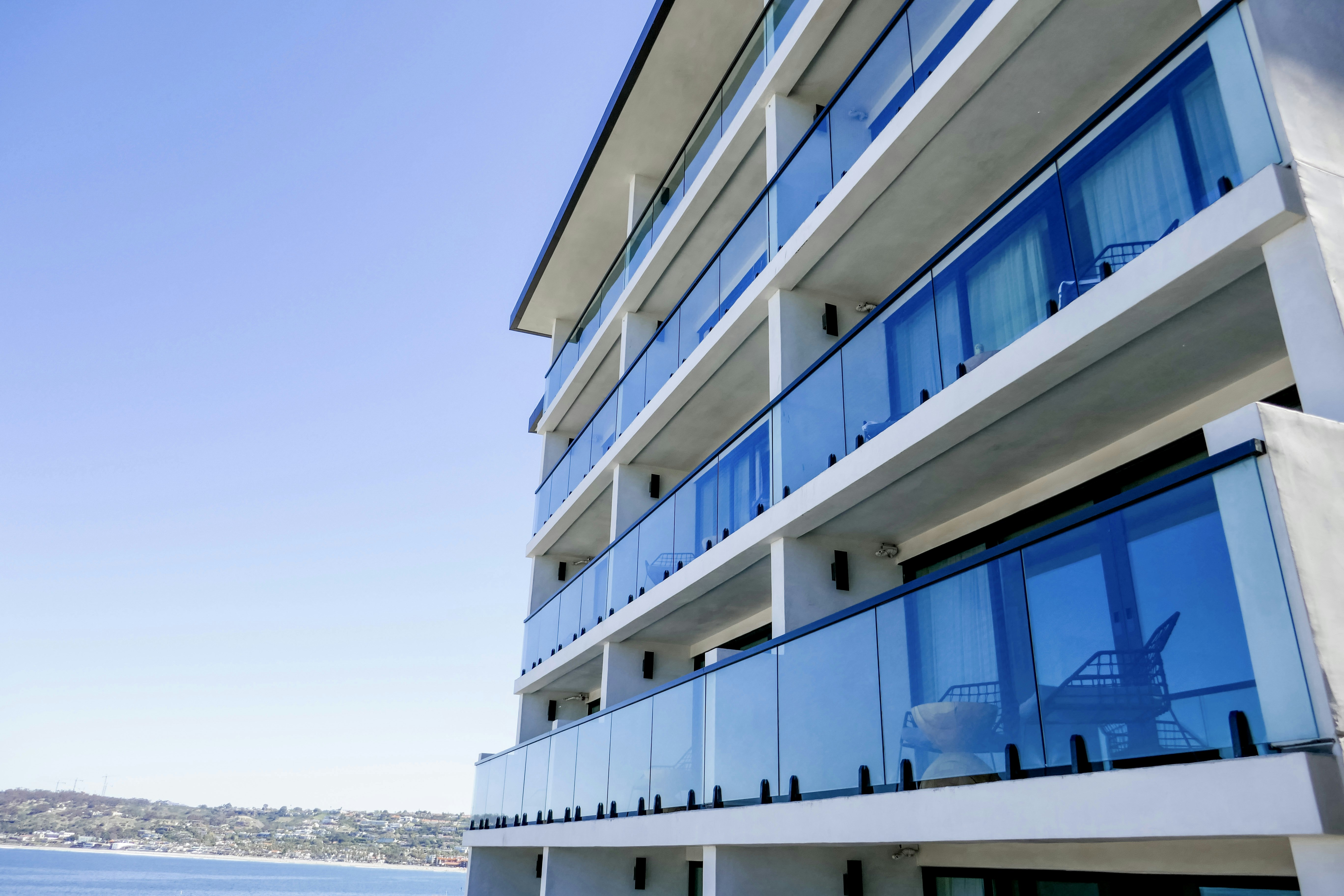 La Jolla Cove Suites 10/65