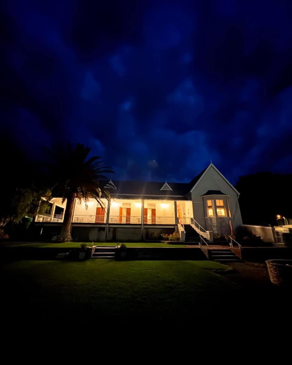 Moonlight Manor Boutique Guesthouse 2/33