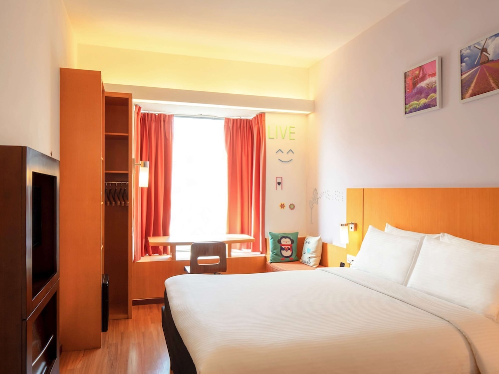 Ibis Singapore on Bencoolen 19/70