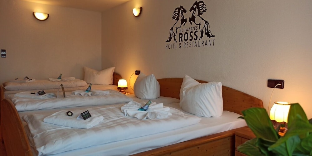 Hotel Restaurant Schwarzes Ross 15/60