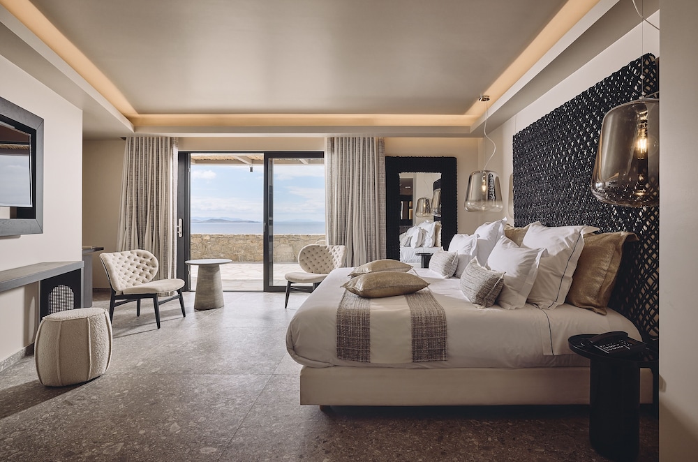 Amazon Mykonos Resort And Spa 9/46
