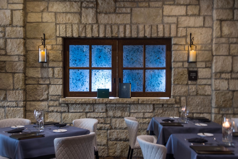 The Oread Lawrence, Tapestry Collection by Hilton 46/71