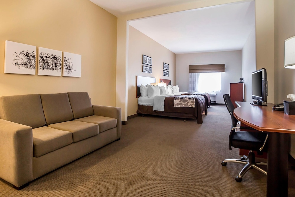 Sleep Inn and Suites Douglas, WY 28/39