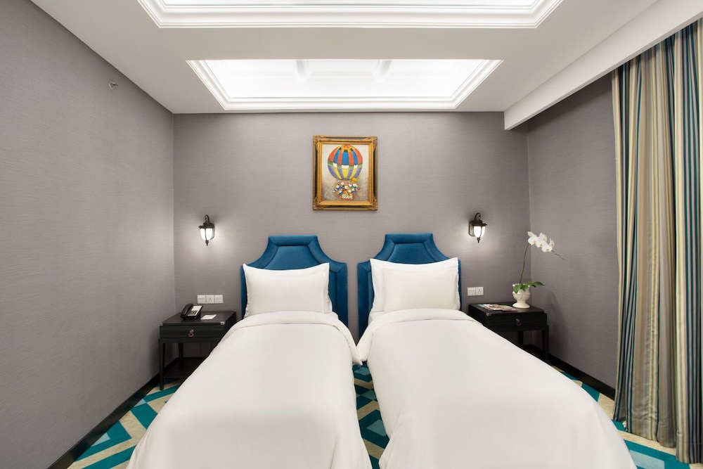 Hotel Des Indes Menteng 12/54