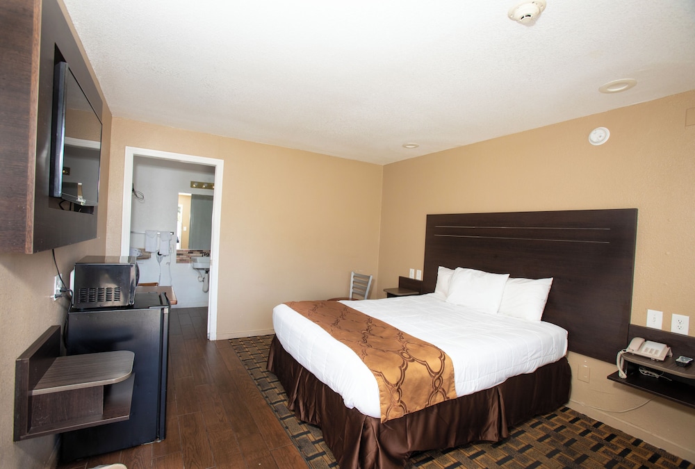 Budget Inn 18/21