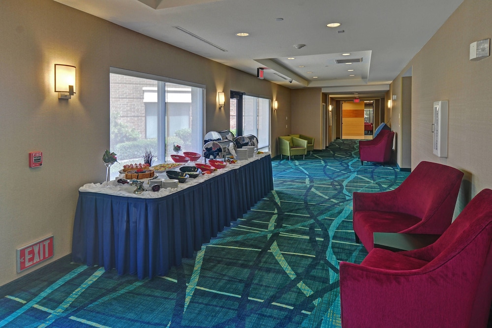 Springhill Suites By Marriott Dfw Airport East Las Colinas 8/28