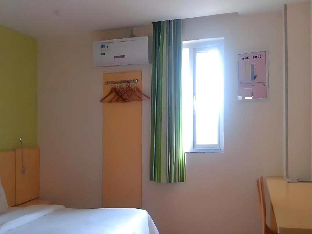 7 Days Inn (Guiyang Guizhou Institute of Technology & Gaicha Avenue) 19/28