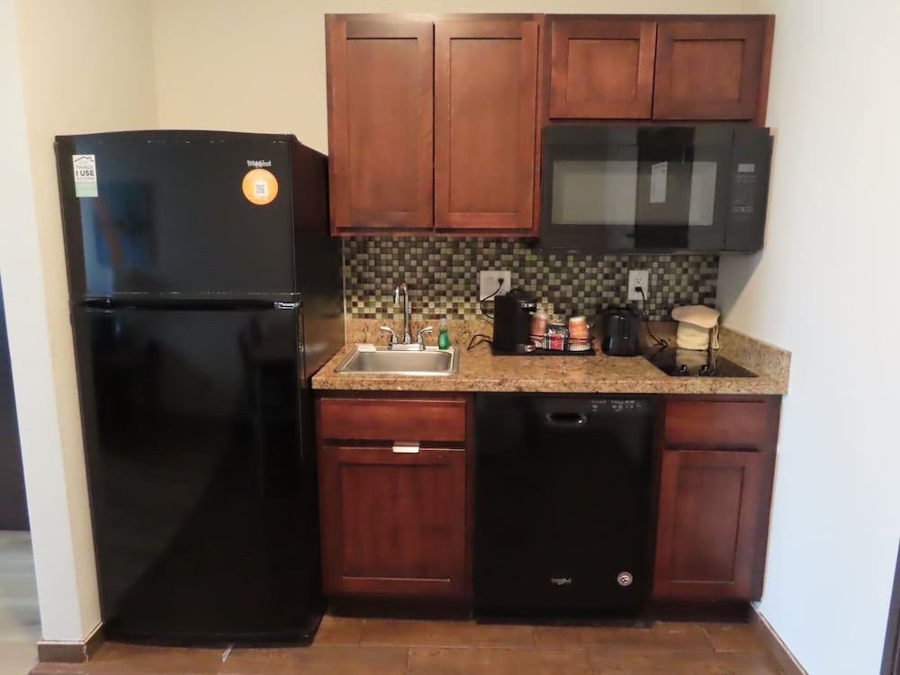 MainStay Suites Denver International Airport 34/44