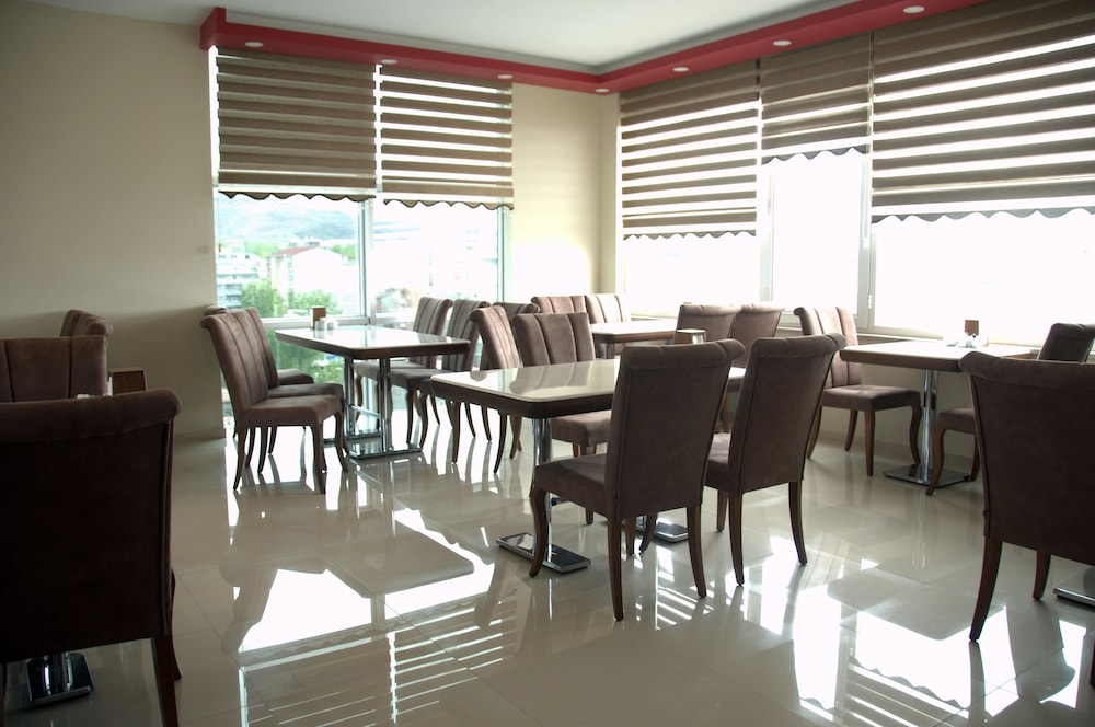 Tehran Boutique Hotel 36/48