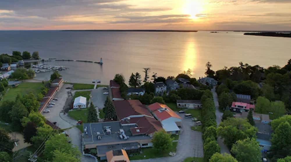 Ramada Jacksons Point 44/50
