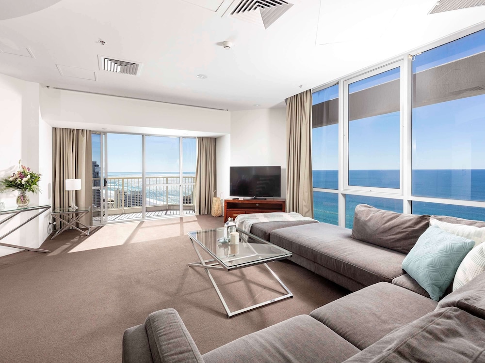NOVOTEL SURFERS PARADISE 39/64