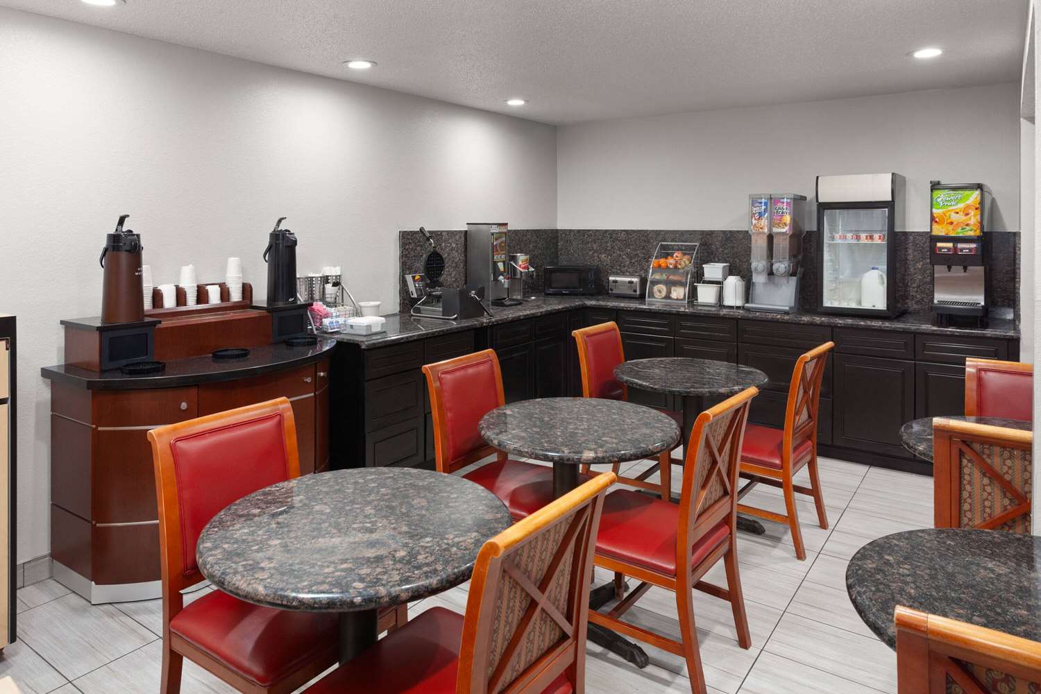 Super 8 By Wyndham Romeoville Bolingbrook 15/18