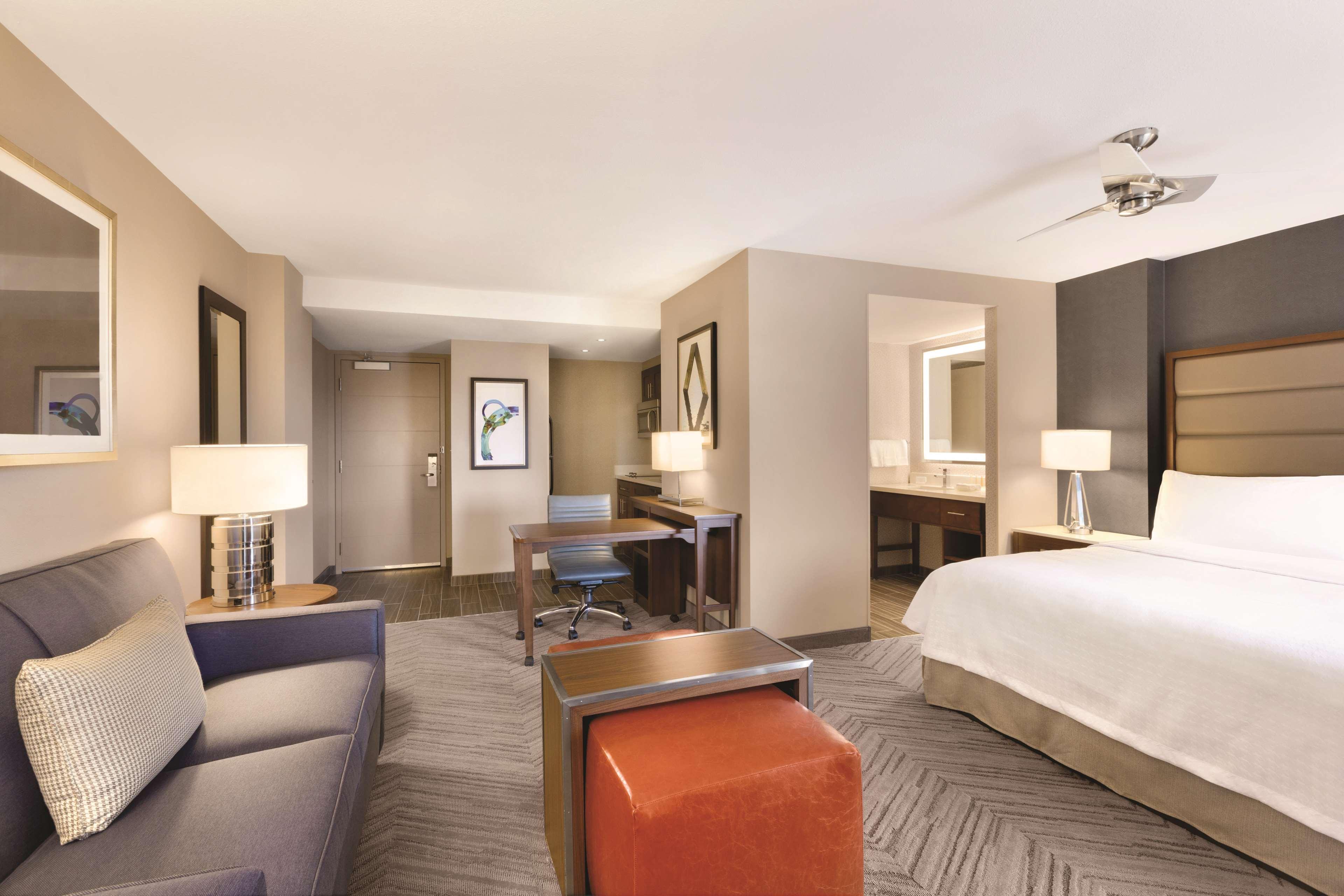 STUDIO, SUITE, KING BED, ACCESSIBLE