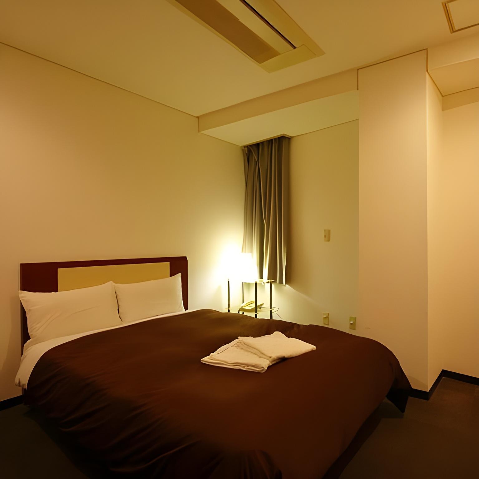 Semi Room, Standard, Semi Double Bed