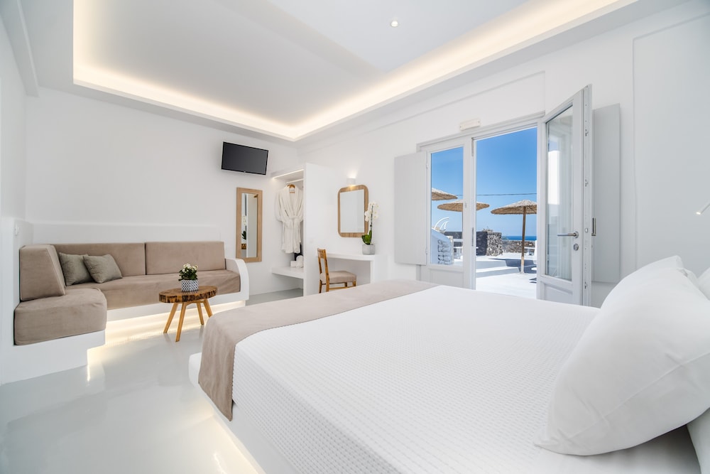 Serenita Luxury Suites 20/71